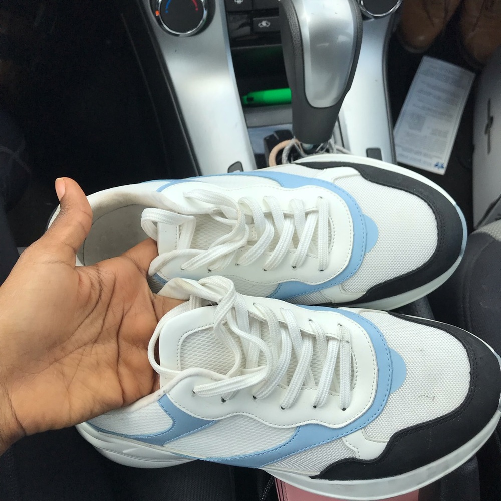 Shoes - Picture 2 of 3